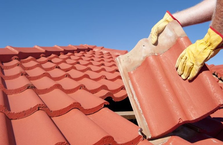 How Do I Know If I Am Eligible For Roof Repairs?